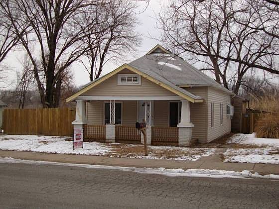 2nd image of 513 S 1st Ave