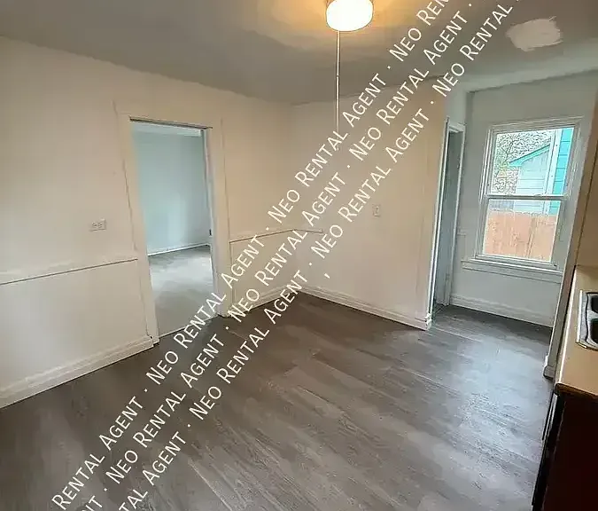10214 Avon Ave — Photo 4