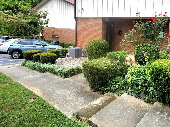 2501 Bradford Sq NE, Atlanta, GA 30345