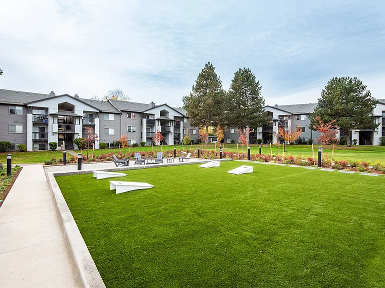 Lumina Apartments — Photo 10