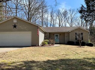 8550 Seneca Dr NE, Georgetown, IN 47122