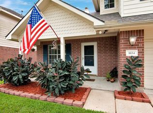 1034 Andover Dr, Pearland, TX 77584