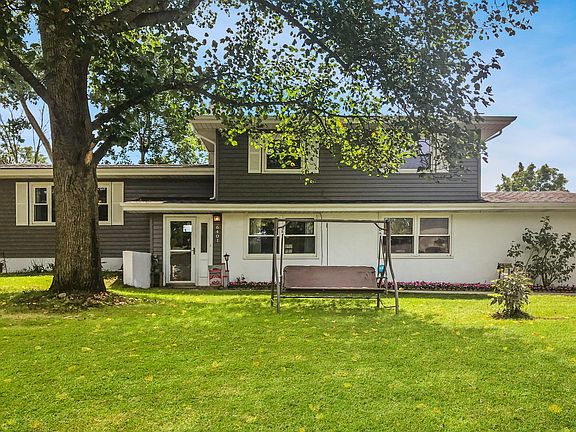2nd image of 6401 Oakhurst Dr