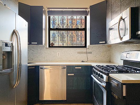 1st image of 365 Columbia St APT 1