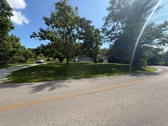 3rd image of 2165 State Highway 3246