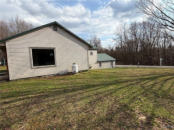 2nd image of 428 Old State Rd