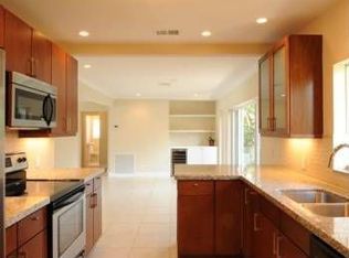 1811 NE 17th Ter, Fort Lauderdale, FL 33305