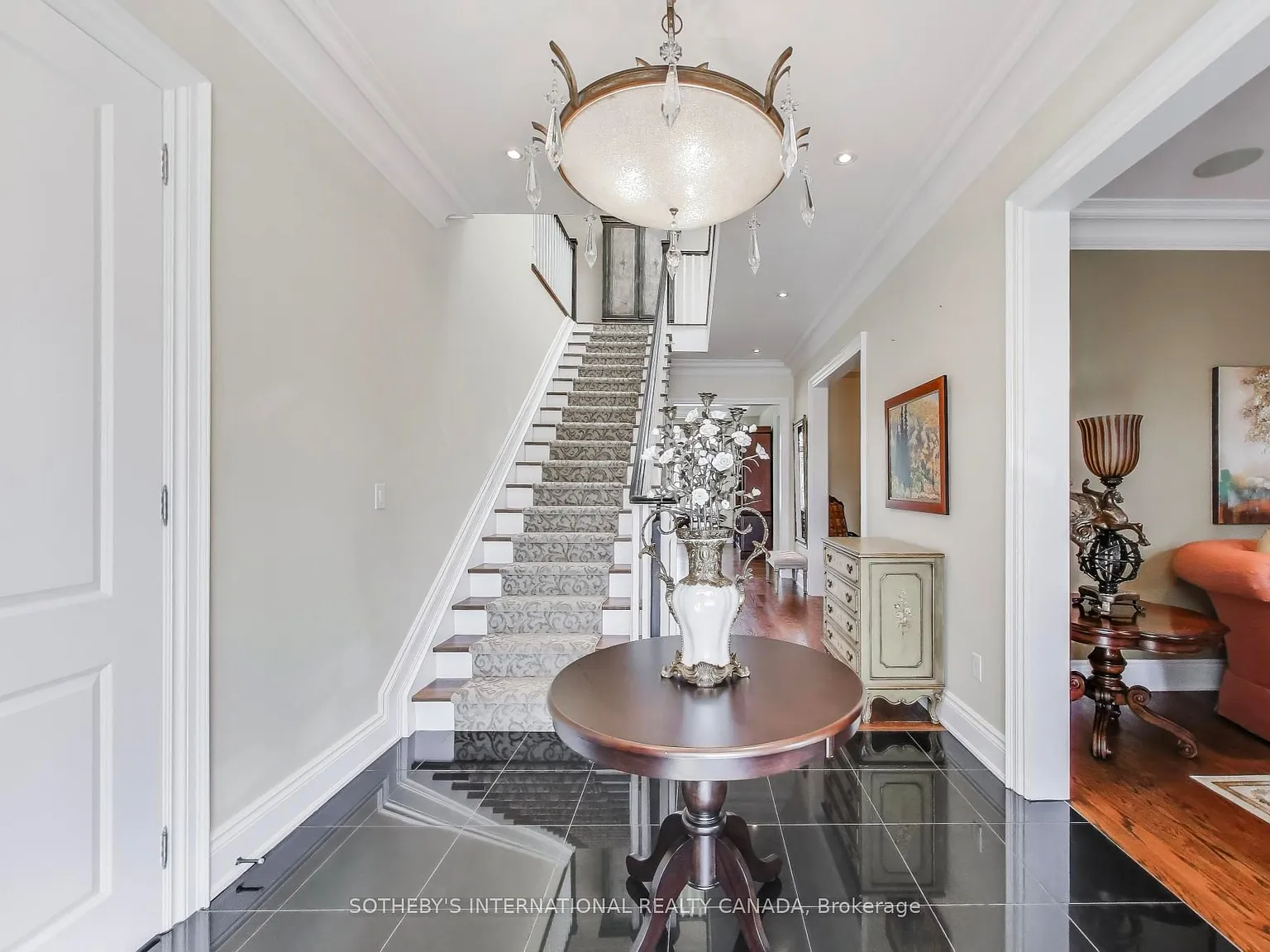 4 bed, $11,888 — Photo 2