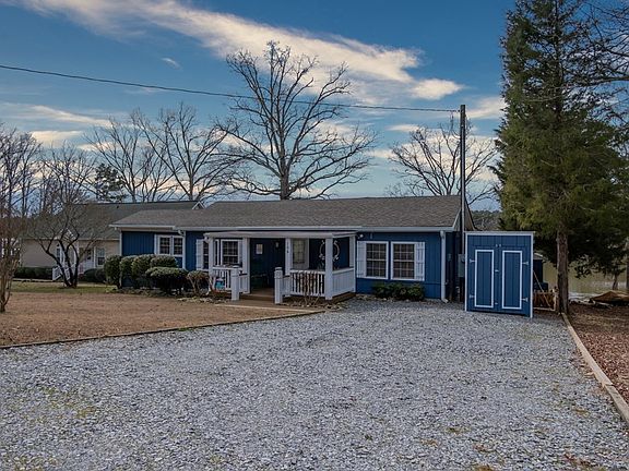3rd image of 106 Hardwood Ct