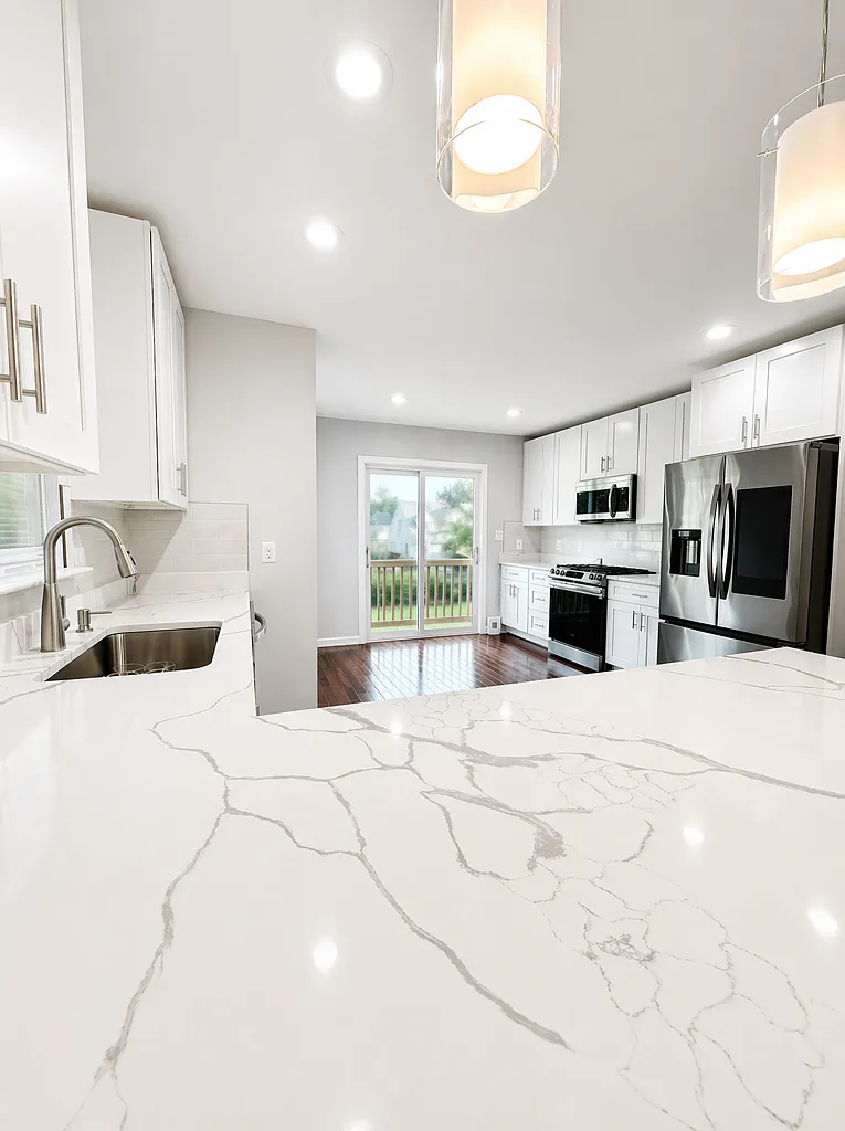 Spacious 7BR Single Family Home with Garage in Suitland, MD — Photo 2