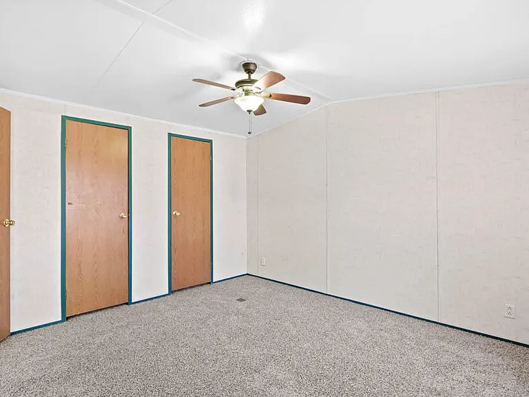 505 Ricky Zelt Dr — Photo 18