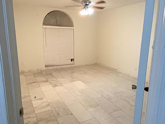 3rd image of 10017 Cedar Dune Dr