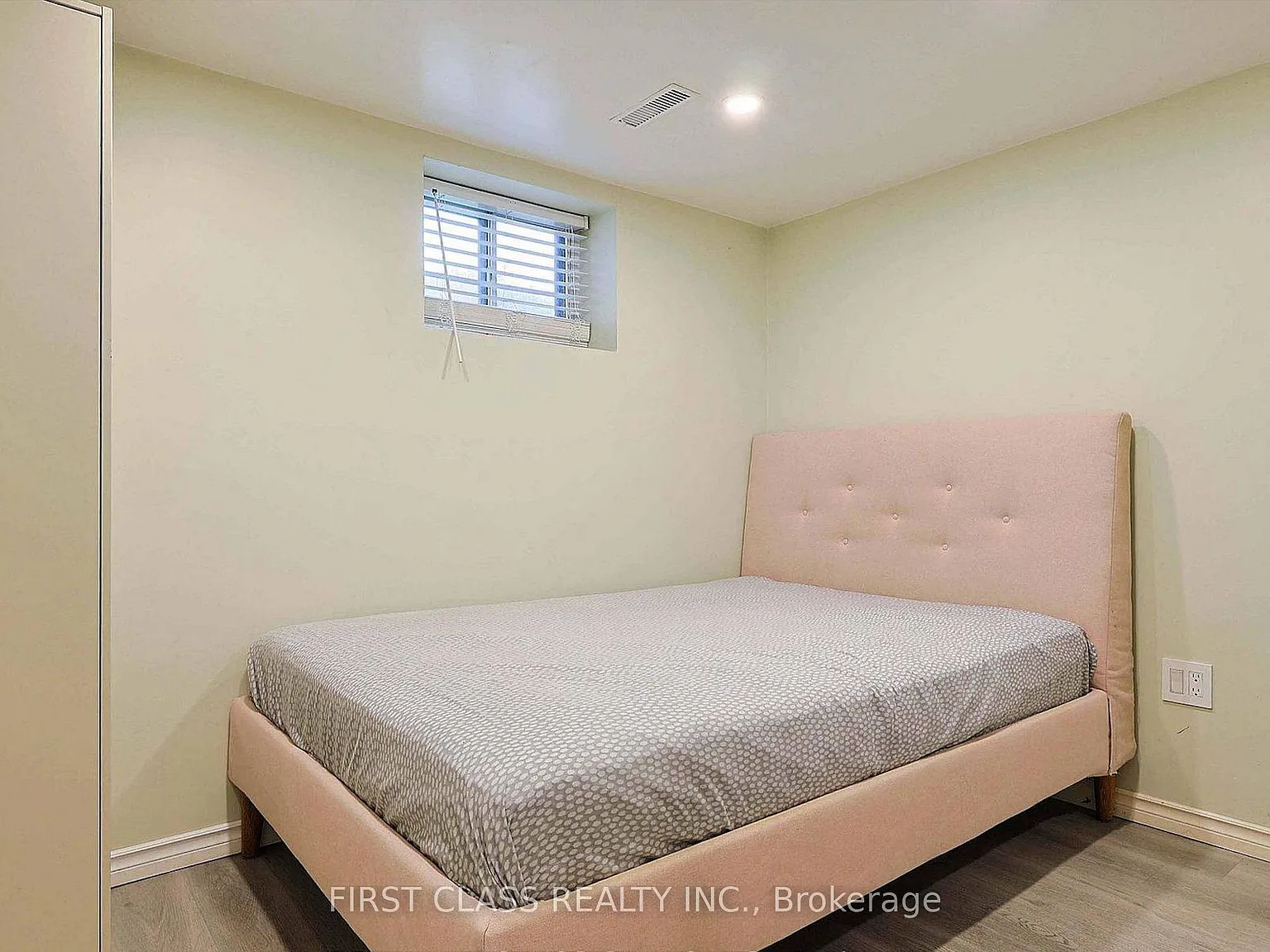 2 bed, $2,000 — Photo 3