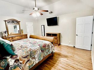 321 Lexington Ln, Euless, TX 76039