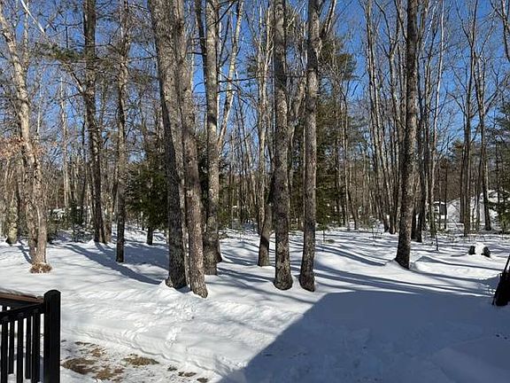 4th image of 25 Sunset Ln