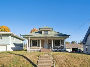 208 W Maple St, West Union, IA 52175