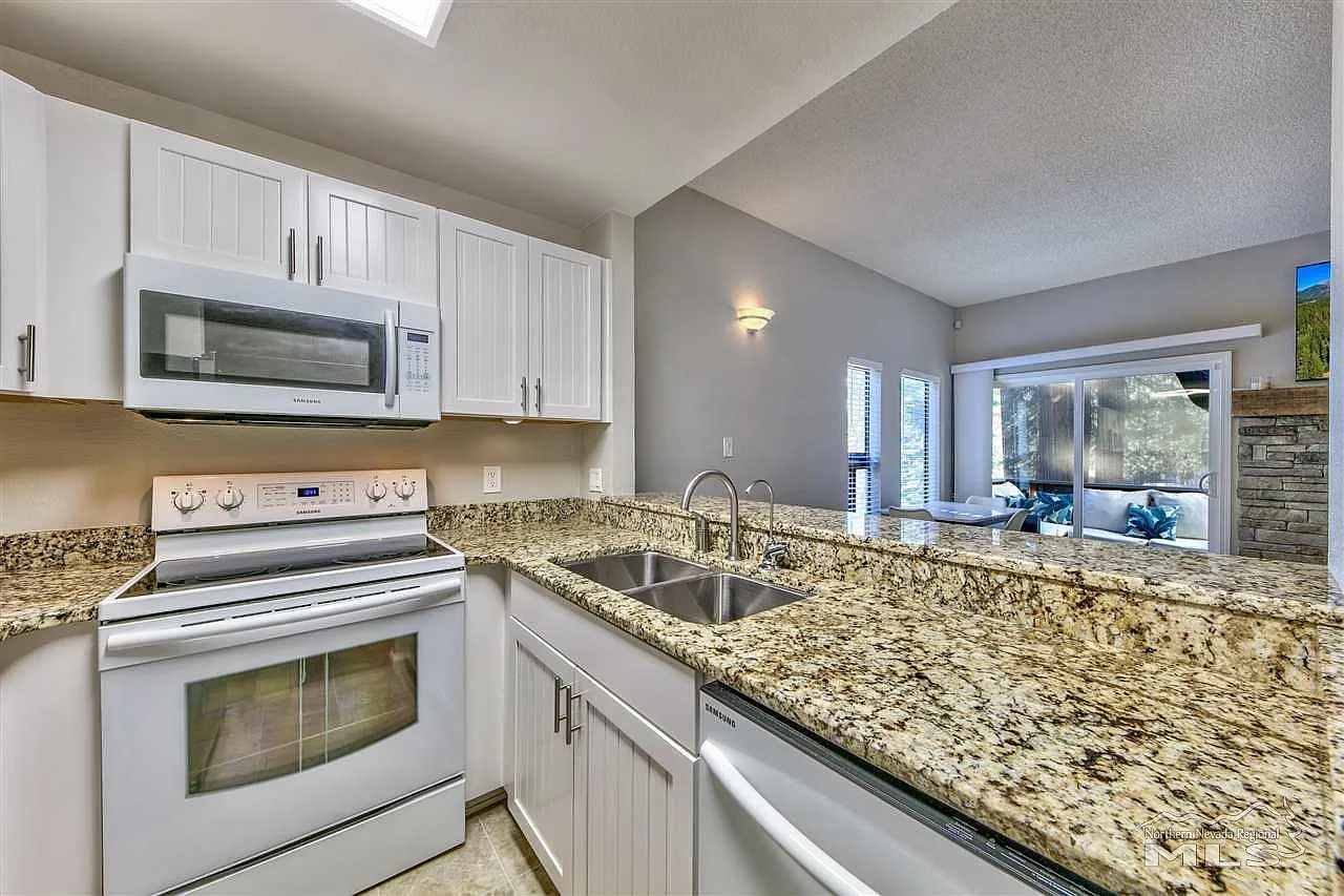 807 Alder Ave #21 photo 1