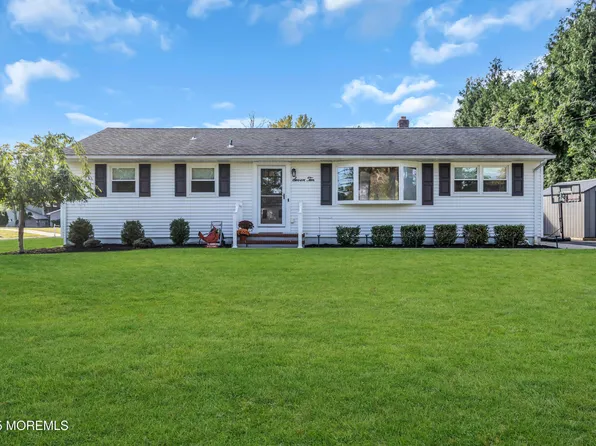 710 Dow Avenue, Oakhurst, NJ 07755