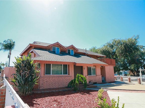 2nd image of 947 Park Ln