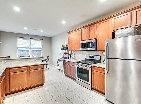 5th image of 417 Perkins Dr
