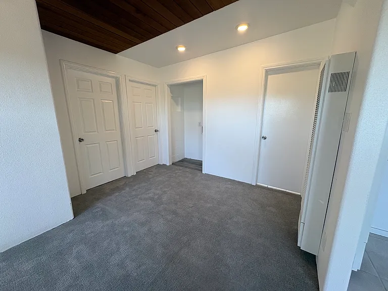 819 W Vista Way — Photo 7