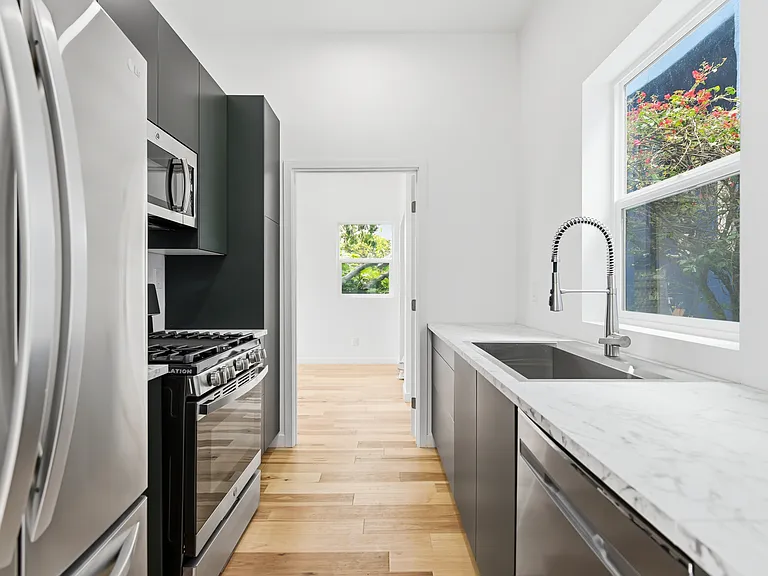 1461 Carroll Ave #ADU — Photo 7