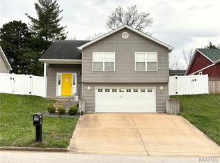 100 E North St, Saint Clair, MO