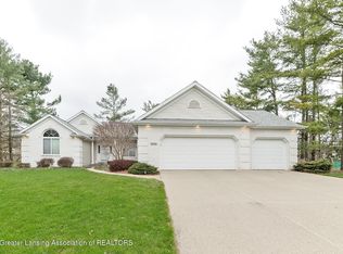12735 Kingsgate Way, Grand Ledge, MI 48837