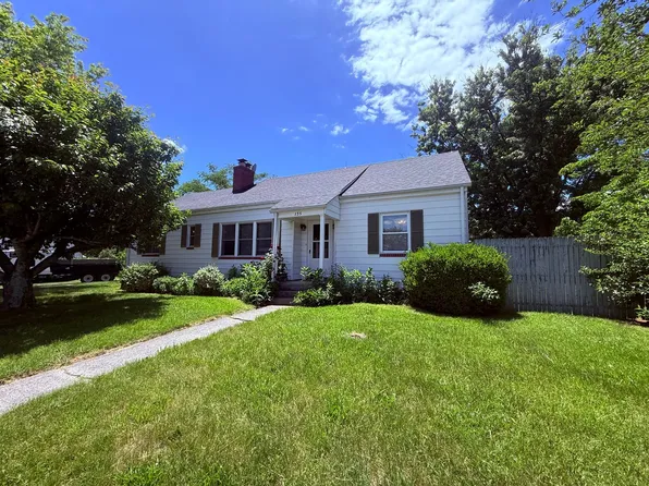 135 James St #D, Christiansburg, VA 24073