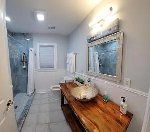 1219 Ashley Hall Rd #B — Photo 11