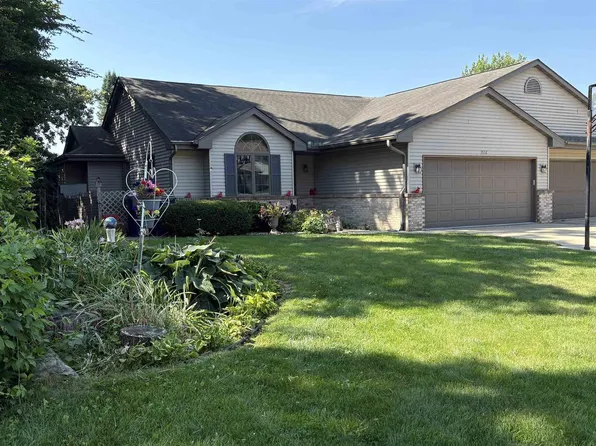 3532 Briar Crest Drive, Janesville, WI 53546
