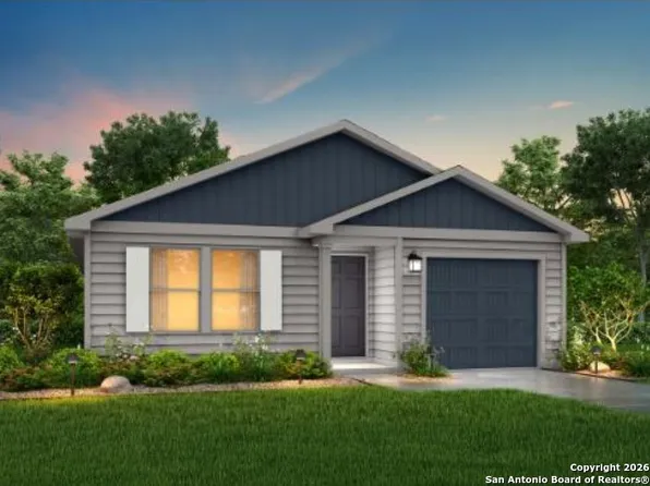 316 Warehouse Rd., Victoria, TX 77905