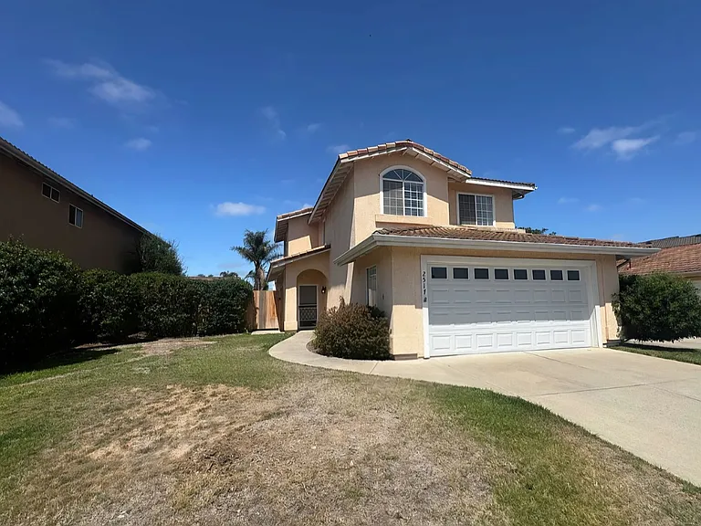2517 Knightbridge Dr — Photo 1