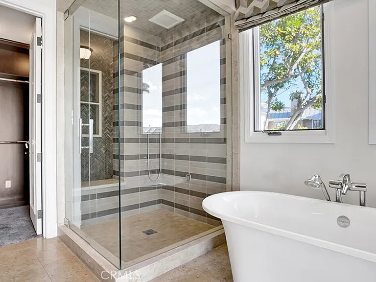 243 Poppy Ave — Photo 44