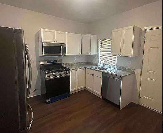 5th image of 568-570 Stanley Ave
