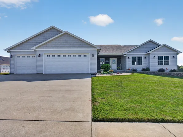 3525 Tower Ct, Clinton, IA 52732