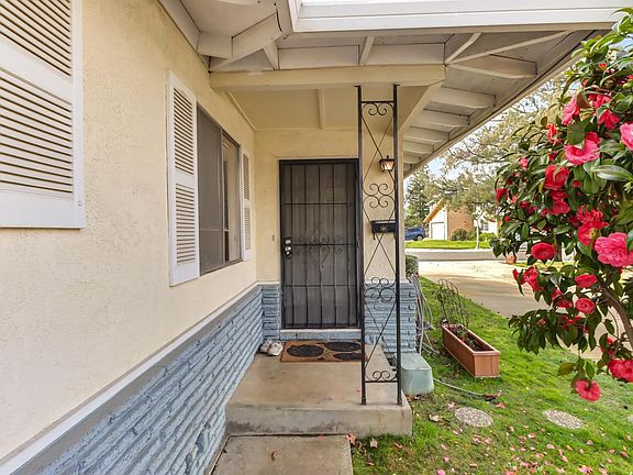 5th image of 2735 57th St