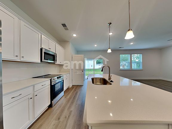 3rd image of 6066 Rosemore Ln