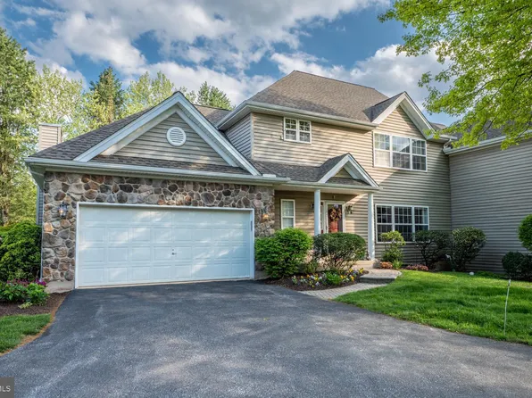 36 Henredon Dr, Phoenixville, PA 19460