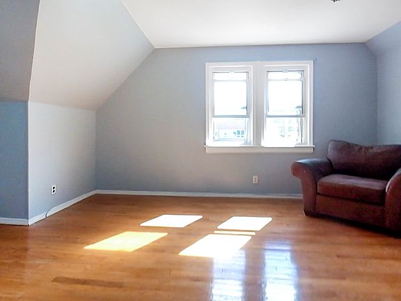 3rd image of 715 E 24th St #3
