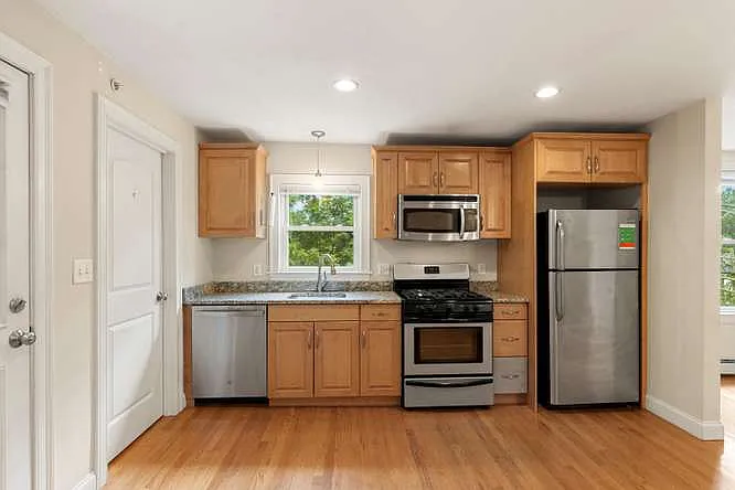 54 Desoto Rd #3 — Photo 2