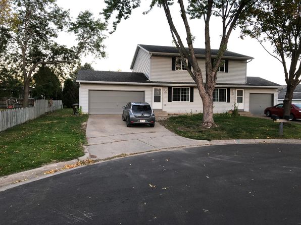 907 Valley Ct
