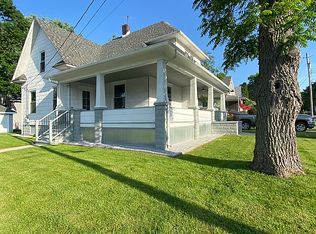 2035 Washington St, Davenport, IA 52804