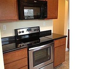 5822 Deer Trl, Godfrey, IL 62035