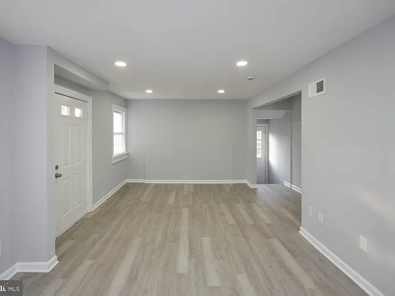 46670 Midway Dr #B — Photo 11