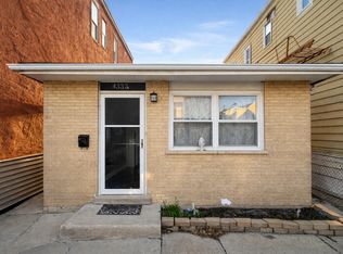 4332 S Wood St, Chicago, IL