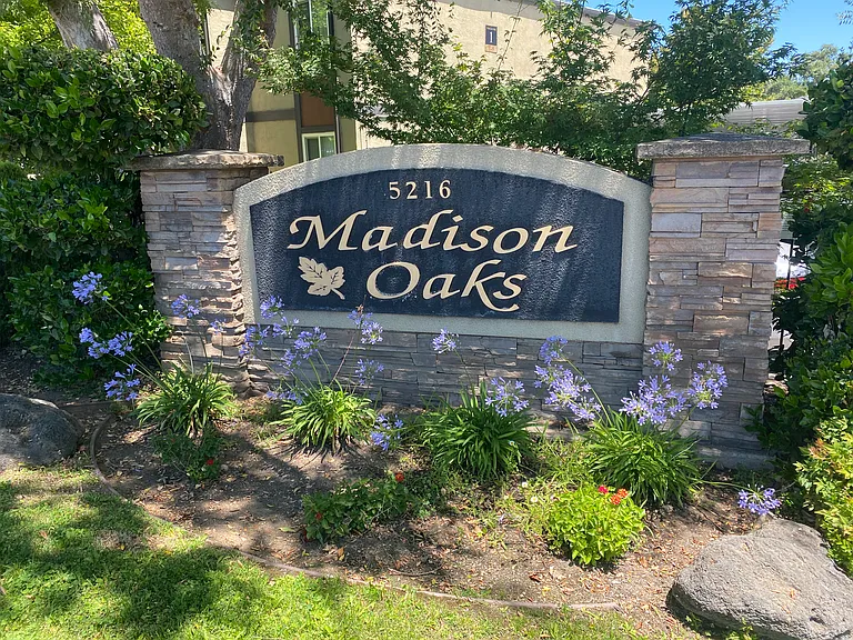 Madison Oaks — Photo 10
