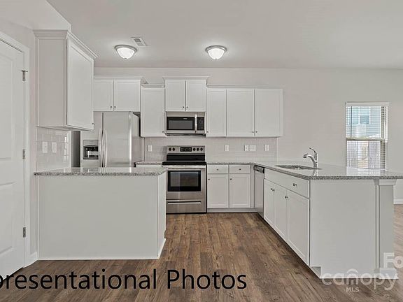 2nd image of 7105 Stoney Wood Ln