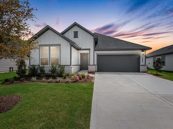 7826 Shimmering Star Ln, Cypress, TX 77433