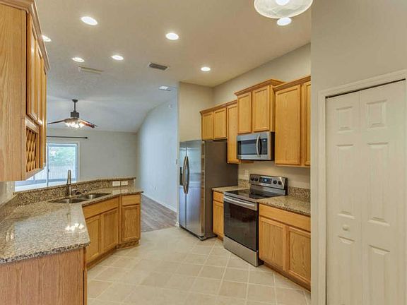 2nd image of 2629 Fernleaf Dr